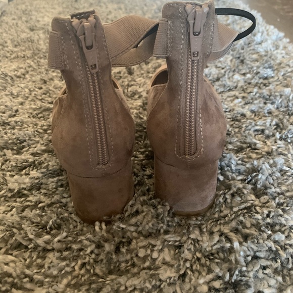 Block heels - Picture 7 of 7